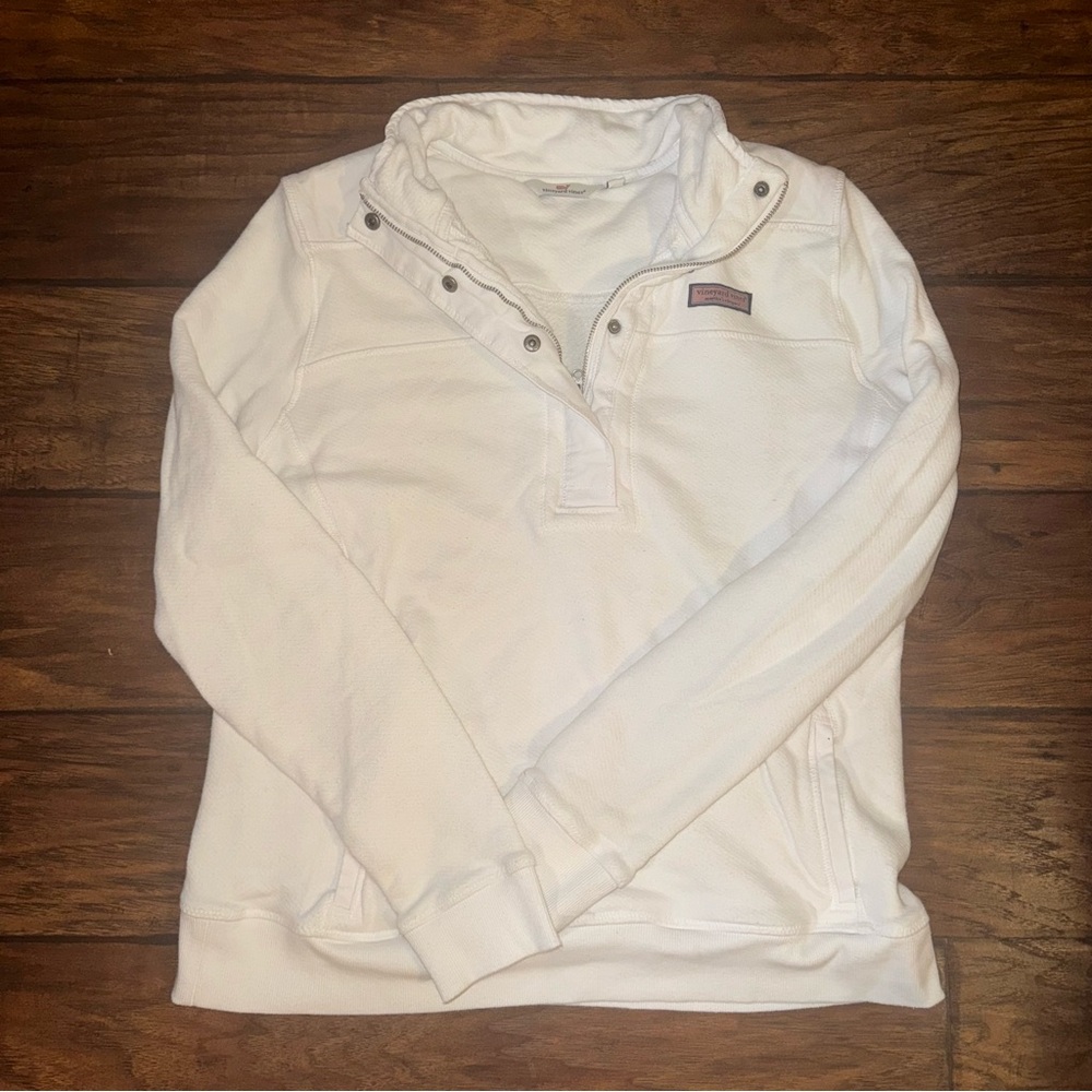 Women's Vineyard Vines size small White Pullover Sweater